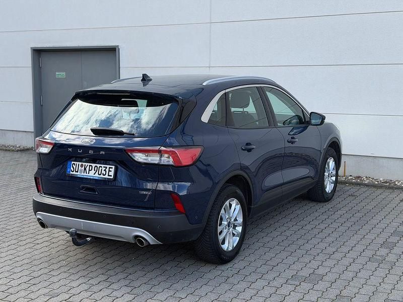 Gebraucht Ford Kuga Titanium 152 PS (111 kW) 2022 Blau SUV