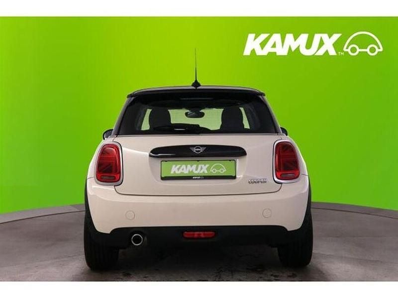 Gebraucht Mini Cooper Pepper 136 PS (100 kW) 2020 Weiß Kleinwagen
