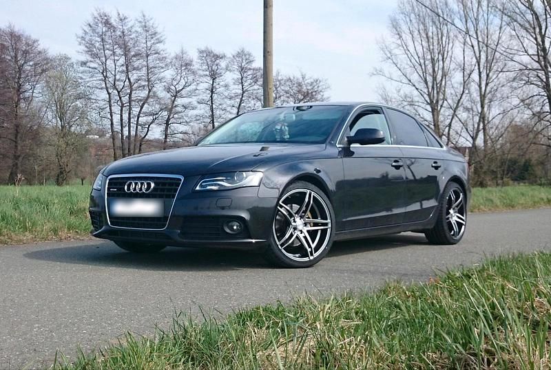 Gebraucht Audi A4 Ambition 170 PS (125 kW) 2011 Grau Limousine