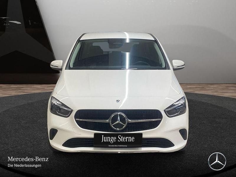 Gebraucht Mercedes 200 Advanced 150 PS (110 kW) 2025 Weiß Limousine