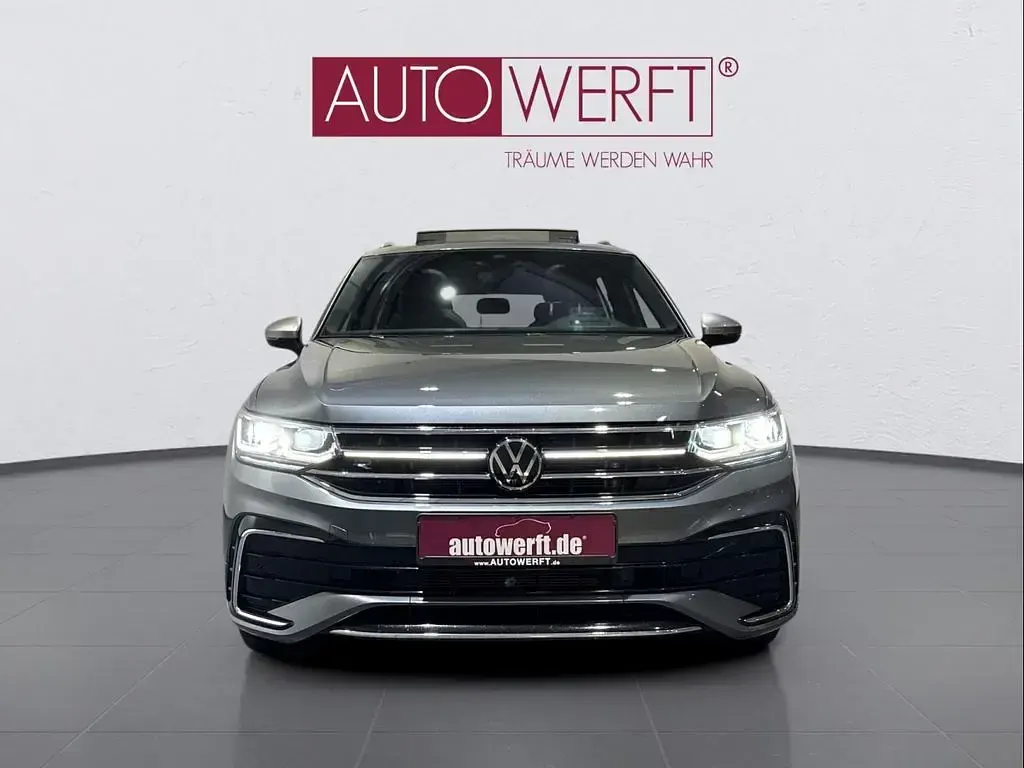 Gebraucht VW Tiguan Allspace R-line 200 PS (147 kW) 2023 Grau SUV