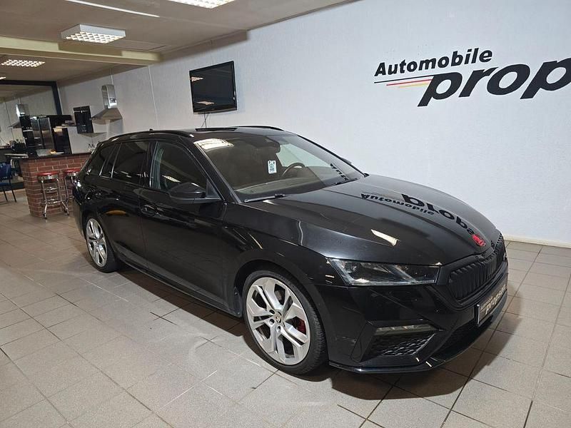 Schwarz magic perleffekt Gebraucht 2020 Skoda Octavia RS Kombi | 25.390 € (Fairer Preis) - Bild 1/4