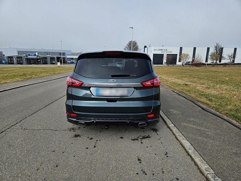 Gebraucht Ford S-MAX ST-Line 190 PS (139 kW) 2018 Grün Van / Kleinbus