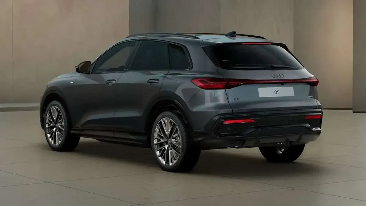 Neu Audi Q5 Ambiente 204 PS (150 kW) 2026 Daytonagrau perleffekt SUV