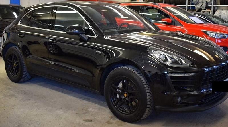 Gebraucht Porsche Macan S 258 PS (189 kW) 2016 Tiefschwarz SUV