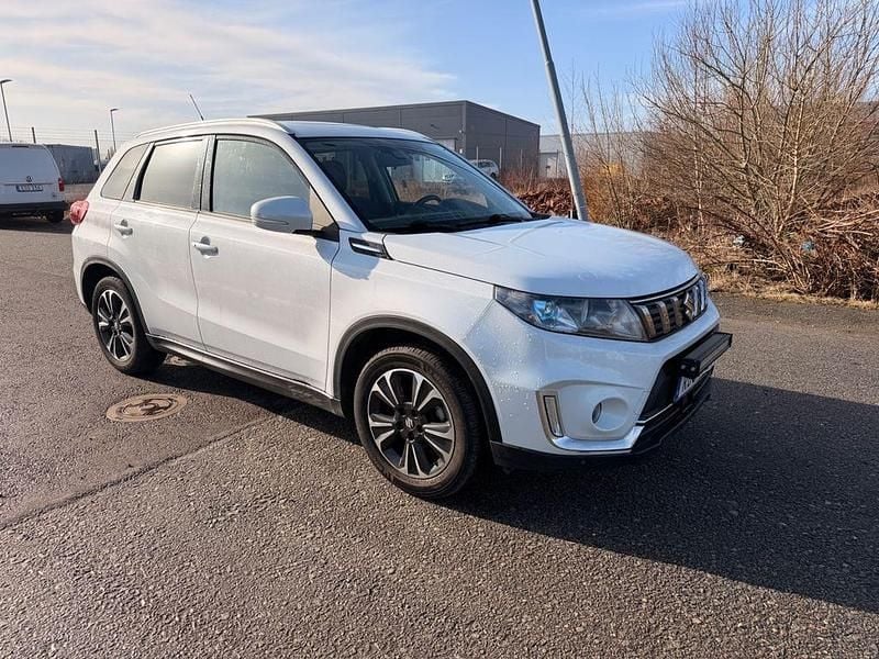 Gebraucht Suzuki Vitara 140 PS (102 kW) 2019 Weiß SUV