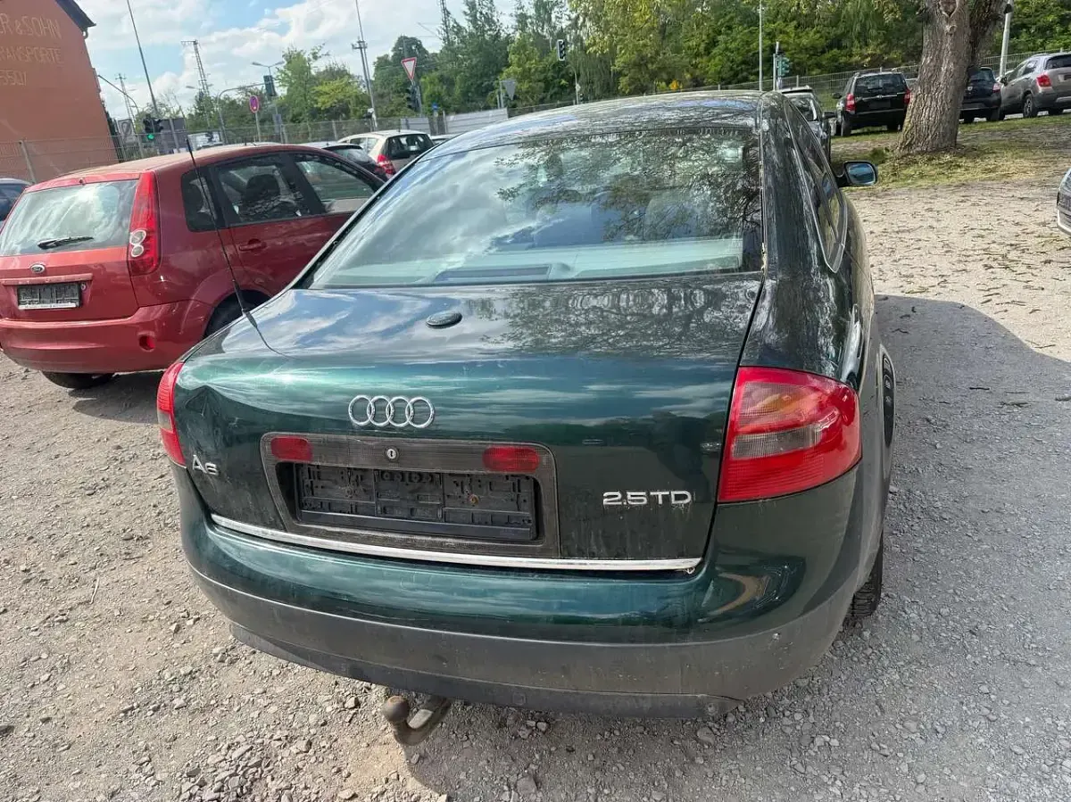 Gebraucht Audi A6 150 PS (110 kW) 2001 Grün Limousine