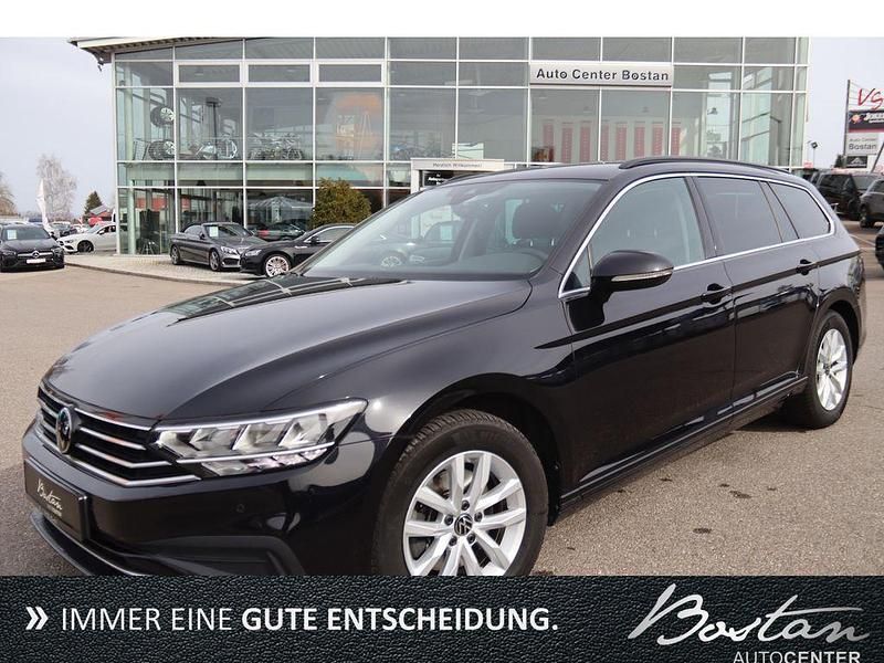 Schwarz Gebraucht 2023 VW Passat Business Limousine | 21.900 € (Guter Preis) - Bild 1/4