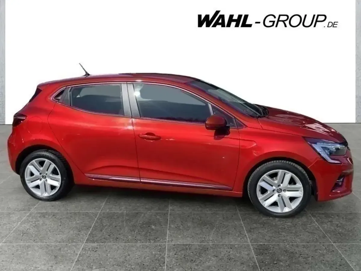 Gebraucht Renault Clio V Business 91 PS (66 kW) 2021 Rot Limousine