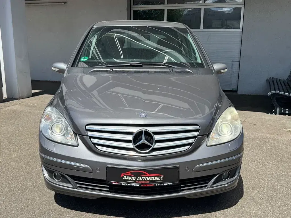 Gebraucht Mercedes B180 Edition 109 PS (80 kW) 2008 Grau Van / Kleinbus