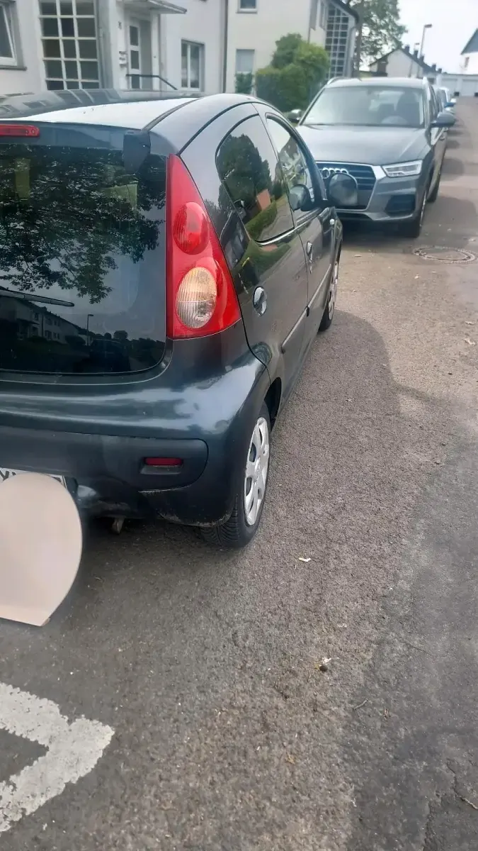 Gebraucht Peugeot 107 68 PS (50 kW) 2009 Schwarz Kleinwagen
