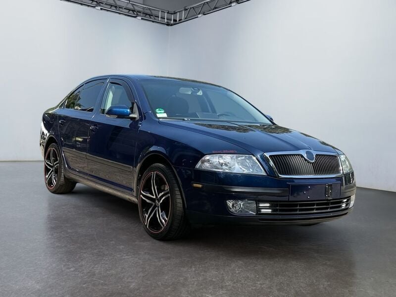 Blau Gebraucht 2006 Skoda Octavia Elegance Limousine | 3.990 € (Etwas zu teuer) - Bild 1/4