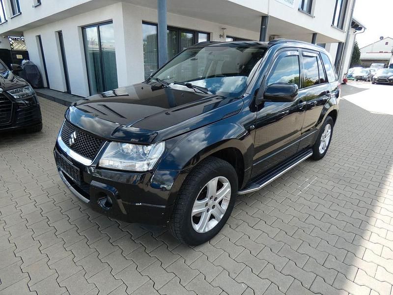 Schwarz Gebraucht 2006 Suzuki Grand Vitara SUV | 3.190 € (Guter Preis) - Bild 1/4