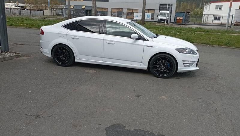 Gebraucht Ford Mondeo Titanium S 239 PS (175 kW) 2013 Weiß Limousine