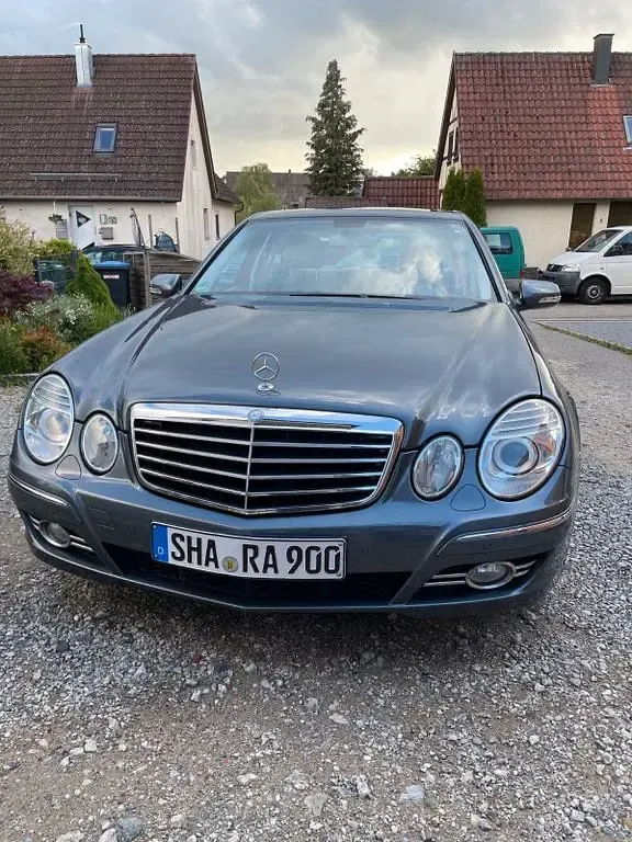 Brugt Mercedes E230 Avantgarde 204 HK (150 kW) 2008 Grå Sedan