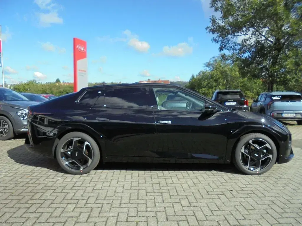 Neu Kia EV4 Comfort 150 kW (204 PS) 2025 Auroraschwarz Kleinwagen
