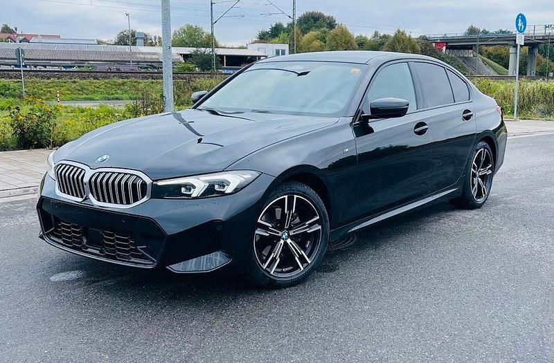 Schwarz Gebraucht 2024 BMW 320 M Sport Limousine | 39.990 € (Guter Preis) - Bild 1/4