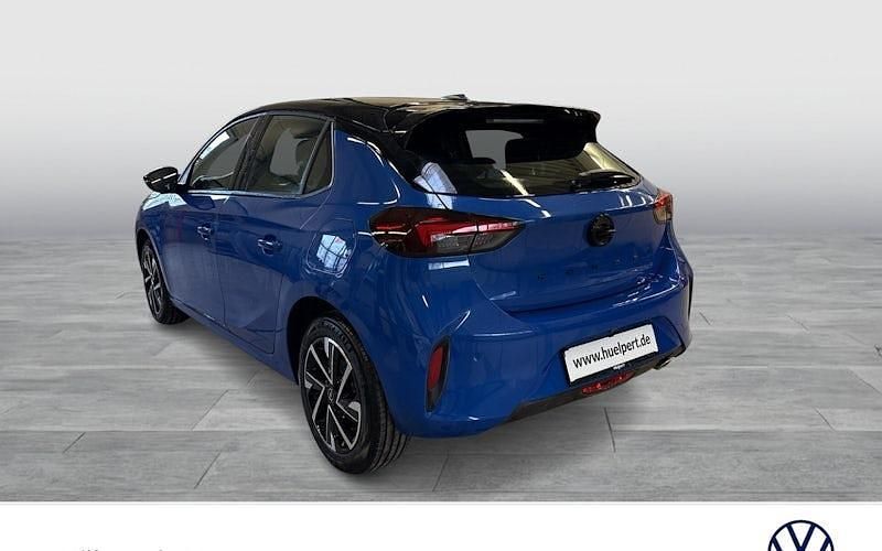 Neu Opel Corsa 100 PS (73 kW) 2025 Silber Limousine