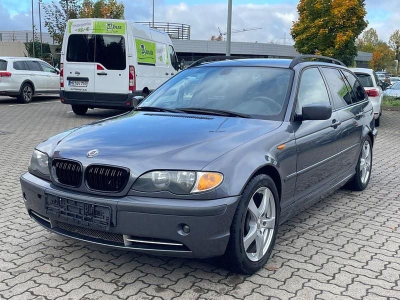 Grau Gebraucht 2003 BMW 318 Sport Line Kombi | 890 € (Superpreis) - Bild 1/4
