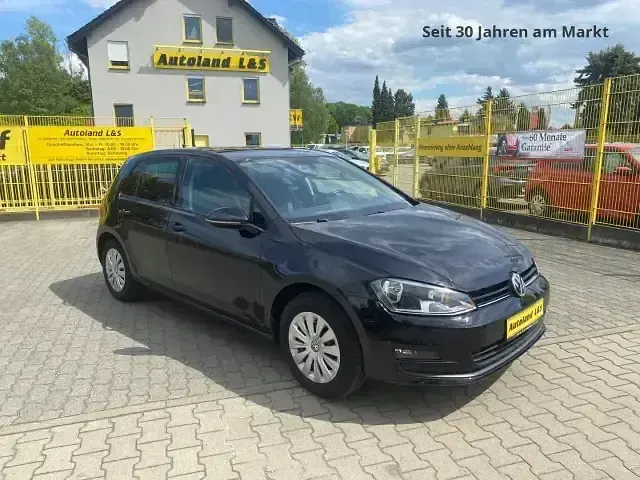 Second-hand VW Golf VII Trendline 96 CP (70 kW) 2014 Negru Berlinǎ