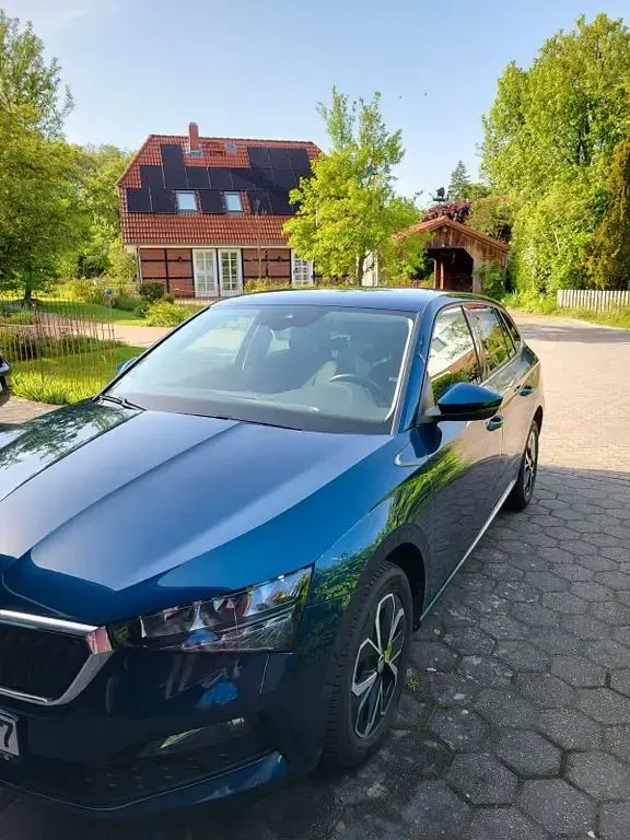 Gebraucht Skoda Scala 150 PS (110 kW) 2021 Blau Kleinwagen