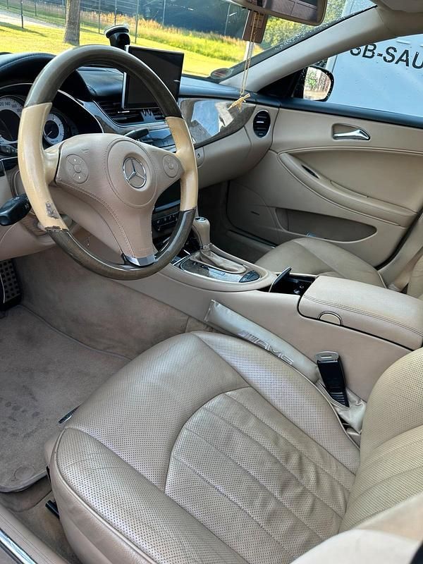 Gebraucht Mercedes CLS320 224 PS (164 kW) 2009 Schwarz Limousine