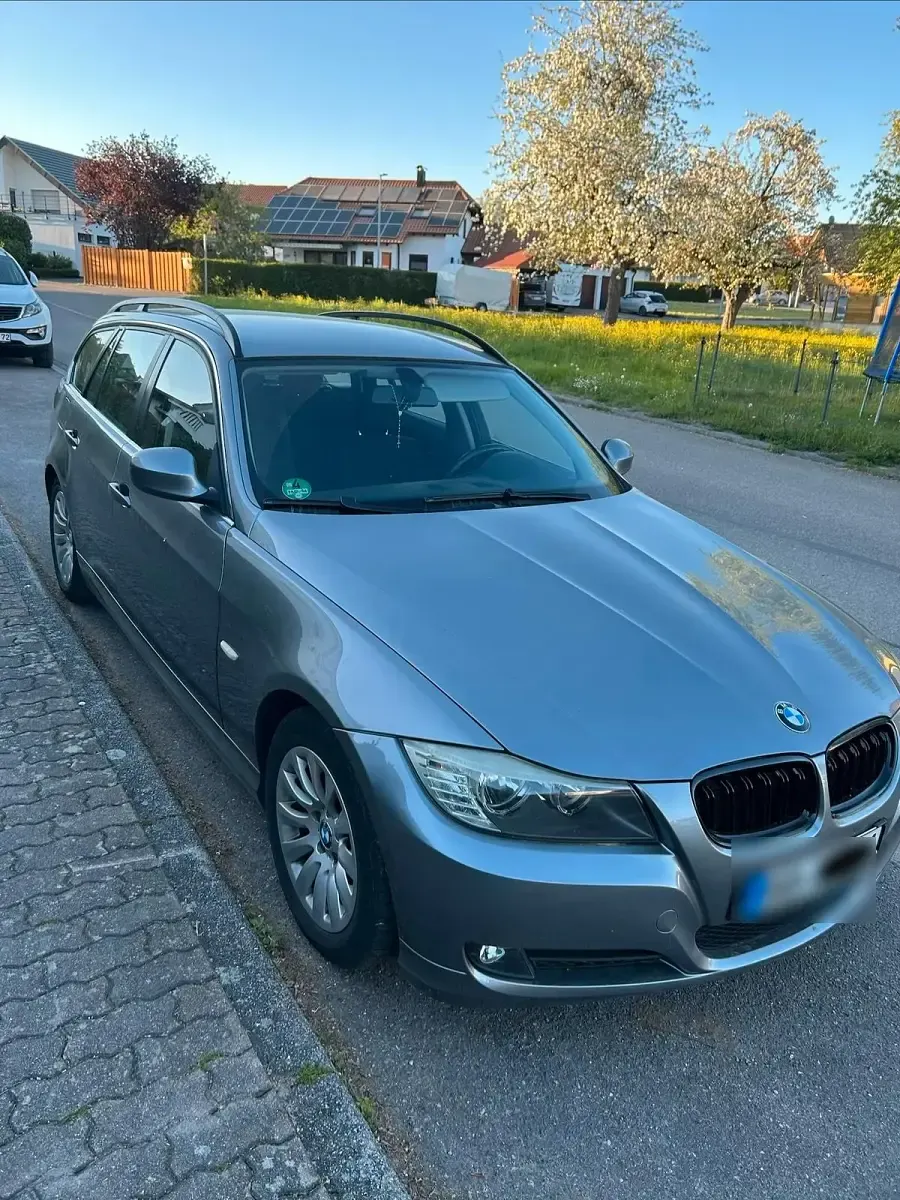 Brugt BMW 325 218 HK (160 kW) 2009 Sølv Stationcar