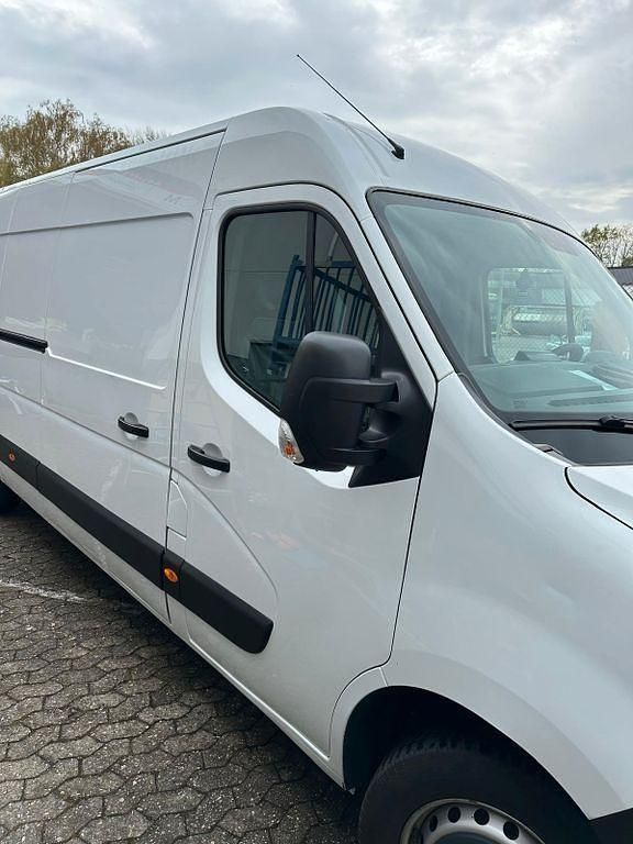 Gebraucht Renault Master 150 PS (110 kW) 2021 Weiß Van / Kleinbus