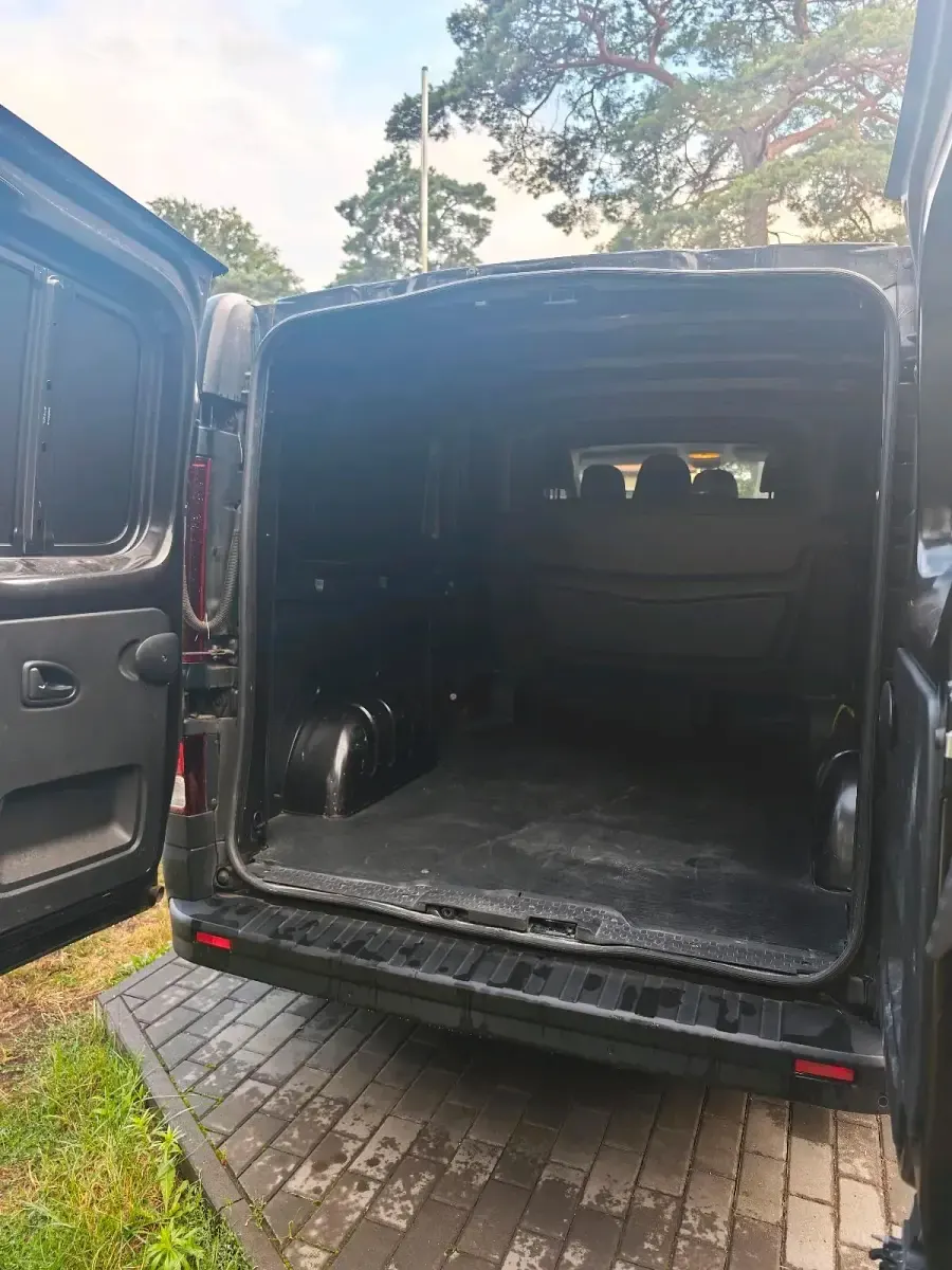 Gebraucht Renault Trafic 145 PS (106 kW) 2019 Schwarz Van / Kleinbus
