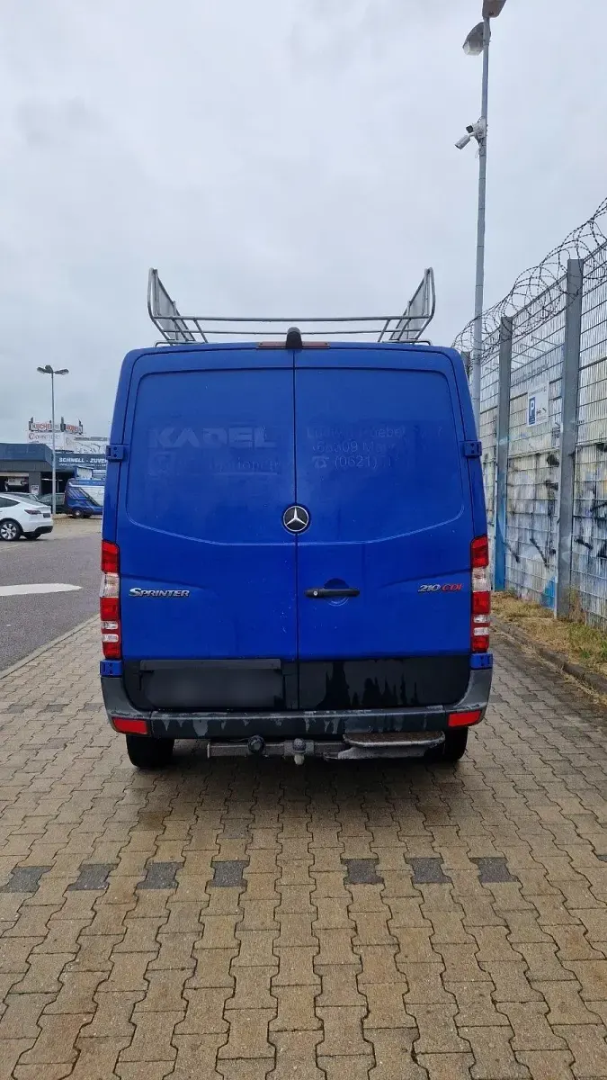 Gebraucht Mercedes Sprinter 95 PS (69 kW) 2009 Blau Van