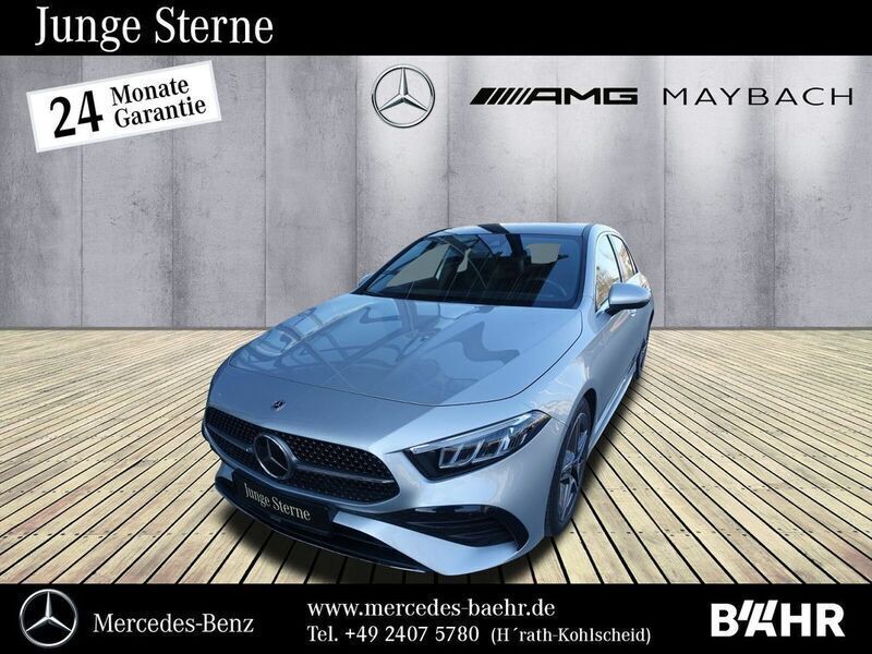 Iridiumsilber (metallic) Gebraucht 2024 Mercedes A200 AMG Limousine | 33.950 € (Fairer Preis) - Bild 1/4