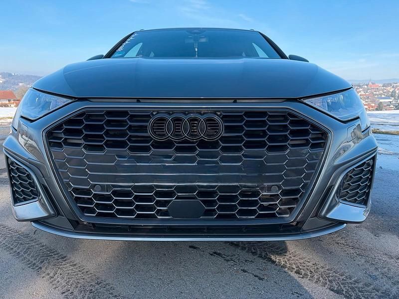 Gebraucht Audi A3 S-Line 116 PS (85 kW) 2022 Grau Limousine