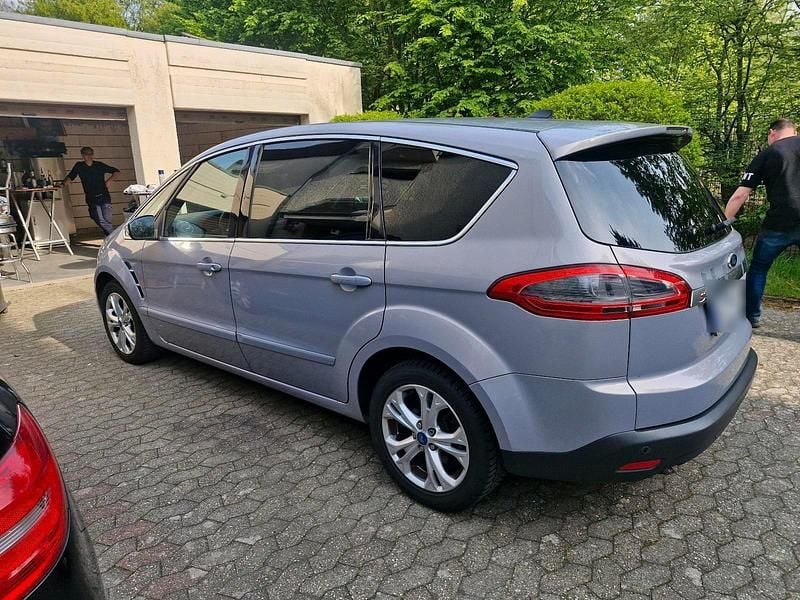 Używany Ford S-MAX S 163 KM (119 kW) 2011 Szary Minivan