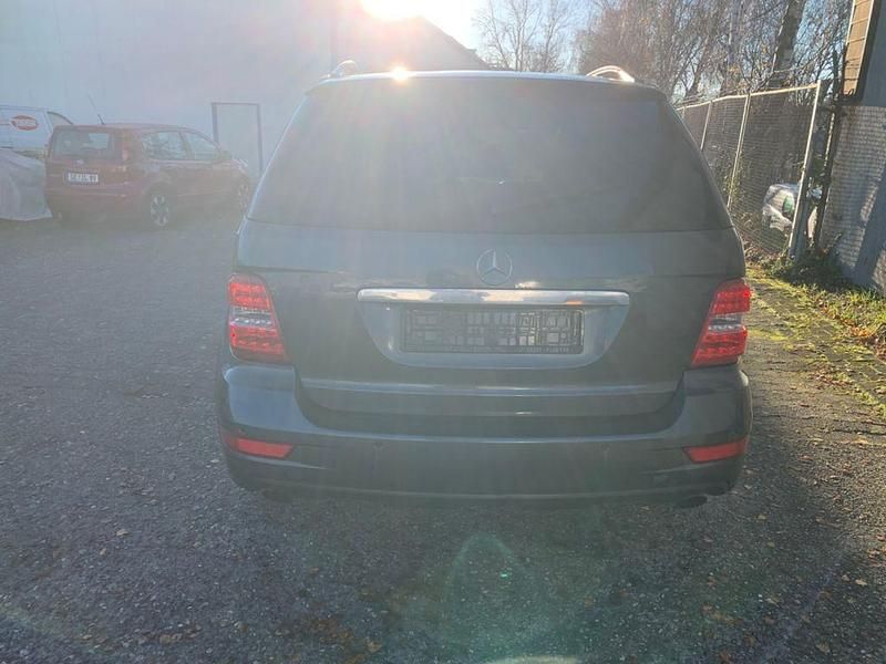 Gebraucht Mercedes ML300 190 PS (139 kW) 2009 Grau SUV