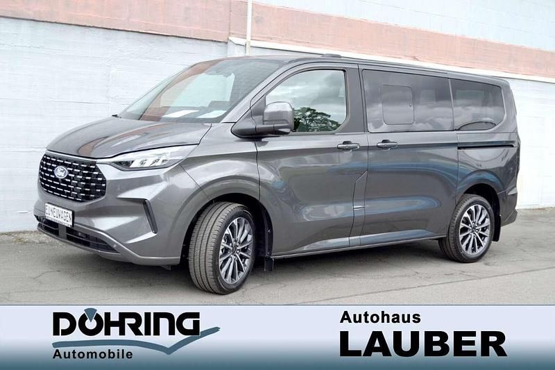 Magneticgrau Neu 2025 Ford Tourneo Titanium Kombi | 53.975 € (Superpreis) - Bild 1/4