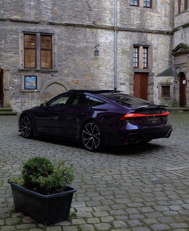 Gebraucht Audi RS7 Sportback Ambiente 600 PS (441 kW) 2022 Violet Kleinwagen
