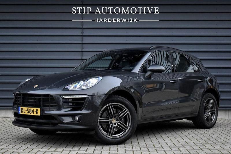 Grau Gebraucht 2016 Porsche Macan SUV | 32.450 € (Fairer Preis) - Bild 1/4