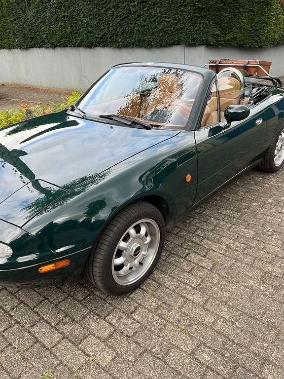 Grün Gebraucht 1991 Mazda MX5 Cabrio | 12.995 € - Bild 1/4