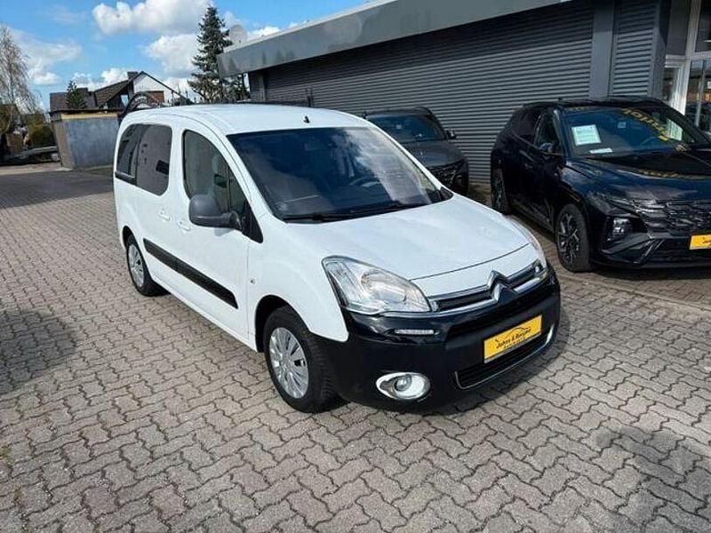 Gebraucht Citroën Berlingo SELECTION 92 PS (67 kW) 2013 Weiß Van / Kleinbus