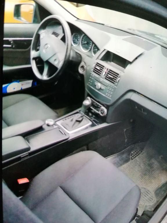 Gebraucht Mercedes C220 170 PS (125 kW) 2009 Grau Limousine