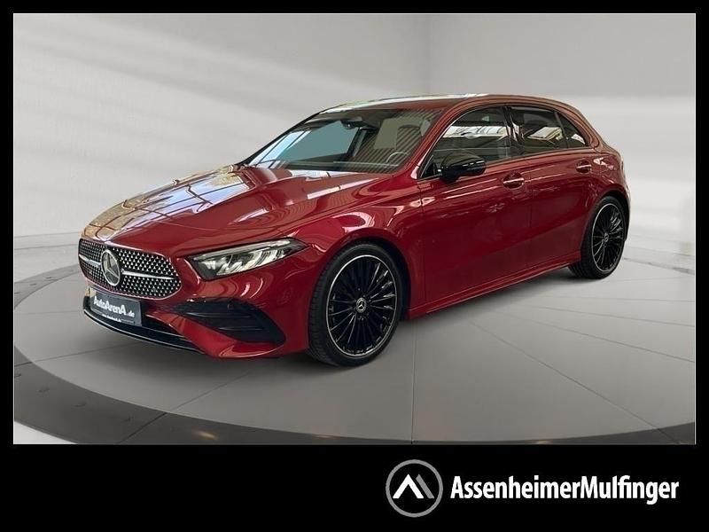 Rot Gebraucht 2024 Mercedes A220 AMG Limousine | 36.110 € (Fairer Preis) - Bild 1/4