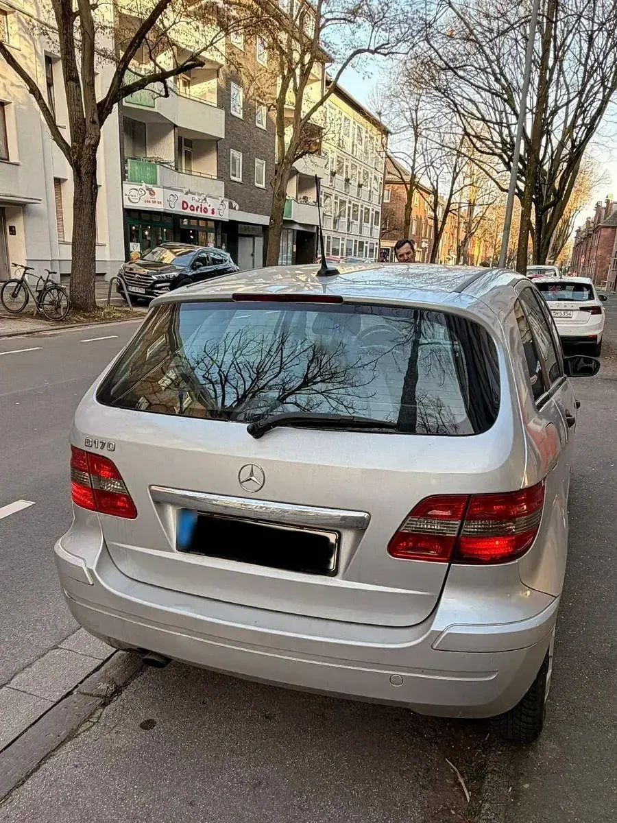 Gebraucht Mercedes B170 116 PS (85 kW) 2007 Silber Van / Kleinbus