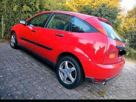 Gebraucht Ford Focus 2000 Rot Kleinwagen