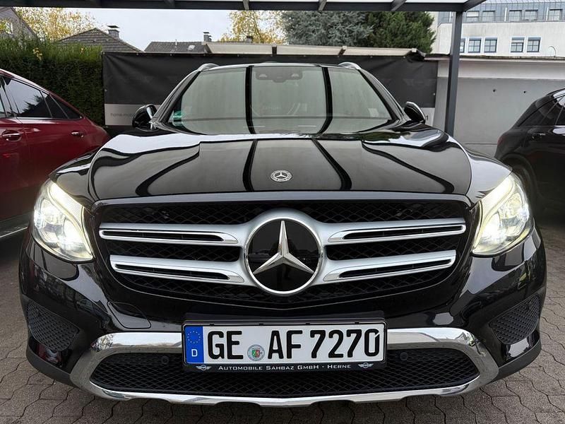 Gebraucht Mercedes GLC350 258 PS (189 kW) 2018 Schwarz SUV