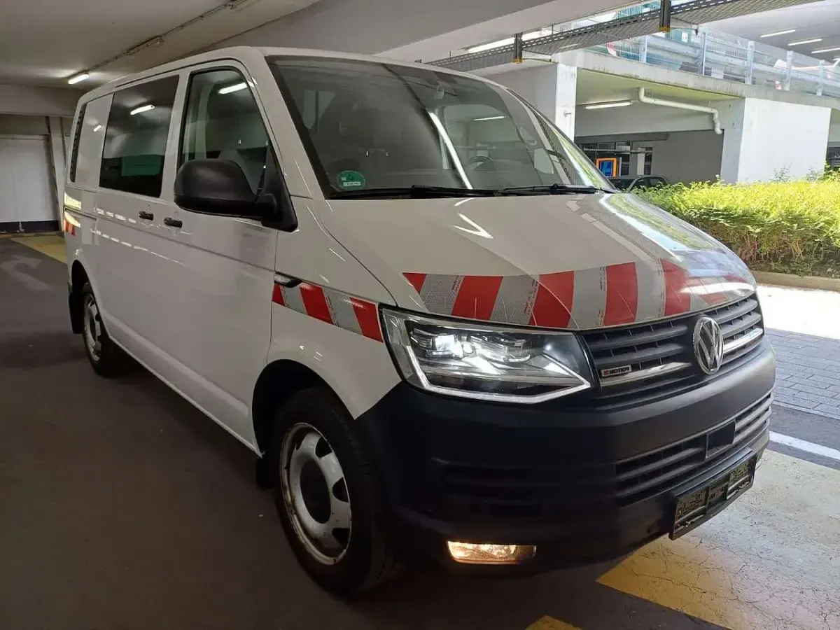 Używany VW Transporter 199 KM (146 kW) 2019 Biały Van