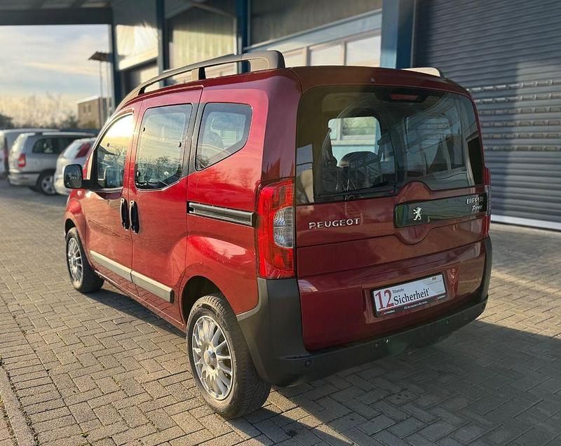 Gebraucht Peugeot Bipper Basis 73 PS (53 kW) 2010 Rot Van / Kleinbus