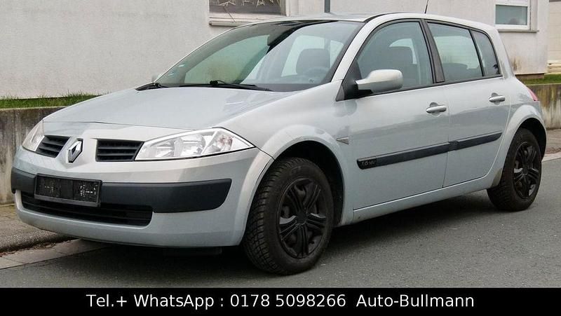 Gebraucht Renault Mégane II Dynamique 113 PS (83 kW) 2005 Grau Limousine