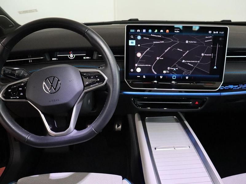 Gebraucht VW ID.7 Pro 210 kW (286 PS) 2023 Grenadillschwarz metallic (metallic) Limousine