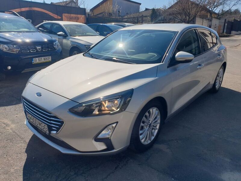 Silber Gebraucht 2020 Ford Focus Business Edition Limousine | 13.500 € (Fairer Preis) - Bild 1/4