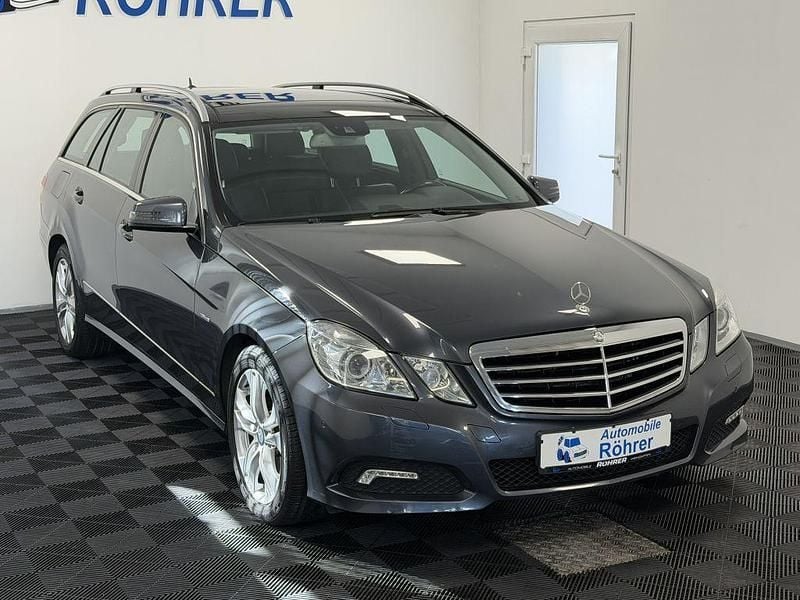 Gebraucht Mercedes E350 292 PS (214 kW) 2010 Grau 755 (tenoritgrau  metalliclack) (metallic) Kombi